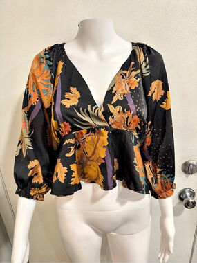 FORE Floral Blouse in Black & Orange Size Large